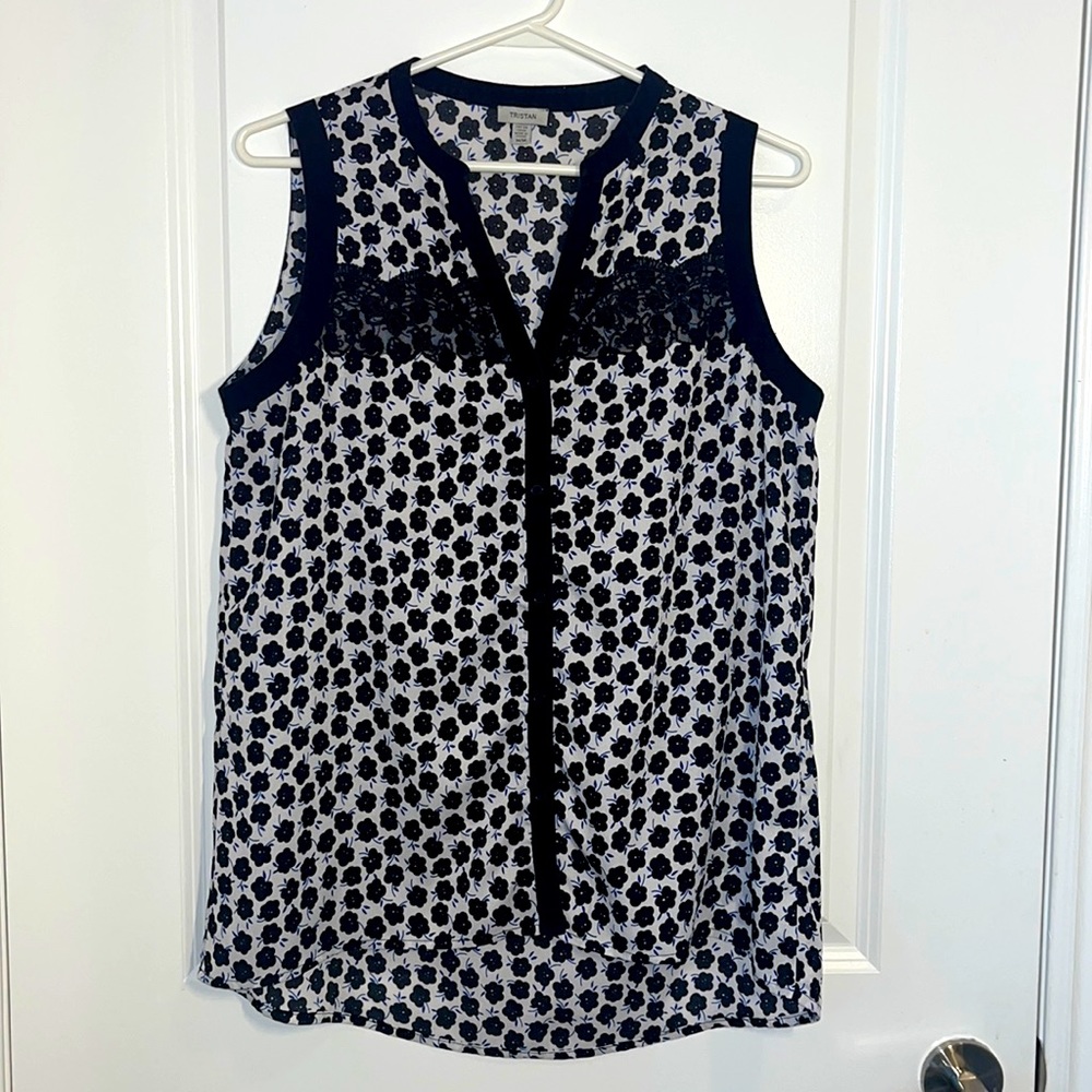 Tristan sleeveless top size M